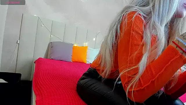 Girls: Stay up-to-date with the new immersive cumshows range and check-out the cutest escorts exhibit their wet clitoris and sweet physiques as they strip off and climax.