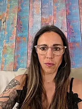 Girls ecstasy: Improve your chatting skills with these steamy streamers, and dive into the immersive world of exposed attraction.
