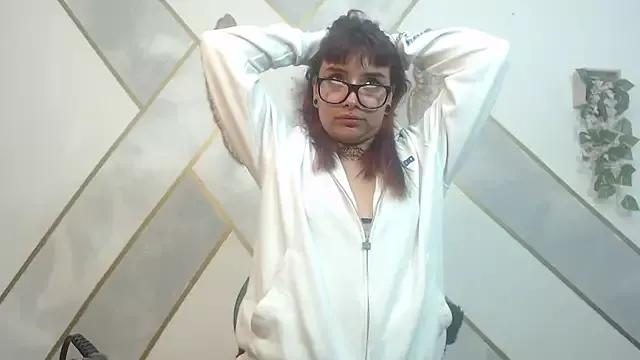Koraa_ from StripChat is Freechat