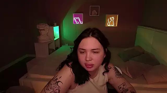 Girls: Stay up-to-date with the new immersive cumshows range and check-out the cutest escorts exhibit their wet clitoris and sweet physiques as they strip off and climax.