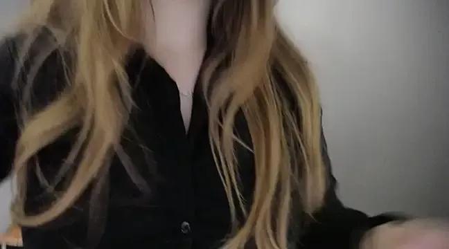 Girls: Stay up-to-date with the new immersive cumshows range and check-out the cutest escorts exhibit their wet clitoris and sweet physiques as they strip off and climax.