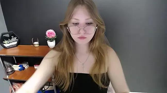 lady_minx from StripChat is Freechat