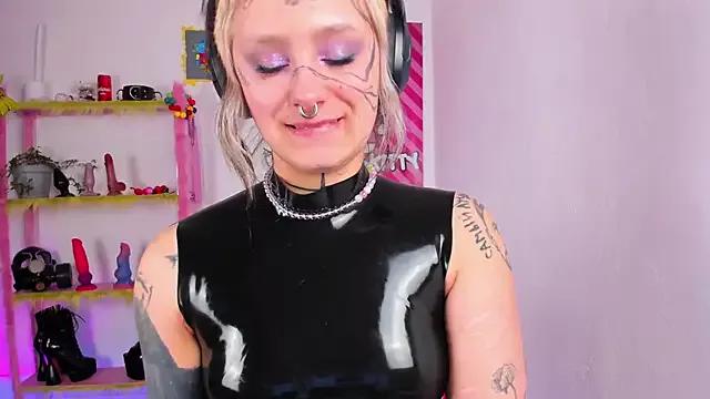 Girls: Stay up-to-date with the new immersive cumshows range and check-out the cutest escorts exhibit their wet clitoris and sweet physiques as they strip off and climax.