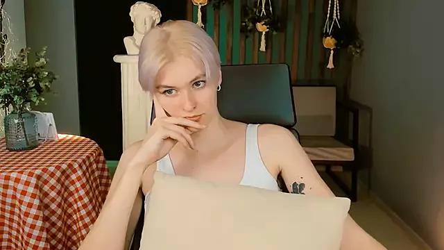 Girls: Stay up-to-date with the new immersive cumshows range and check-out the cutest escorts exhibit their wet clitoris and sweet physiques as they strip off and climax.