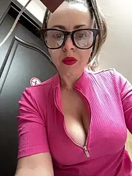 Quench your nuttiest adult live sex webcam show fantasies with our milf page! Come in and read our huge pick of milf cam hosts today!