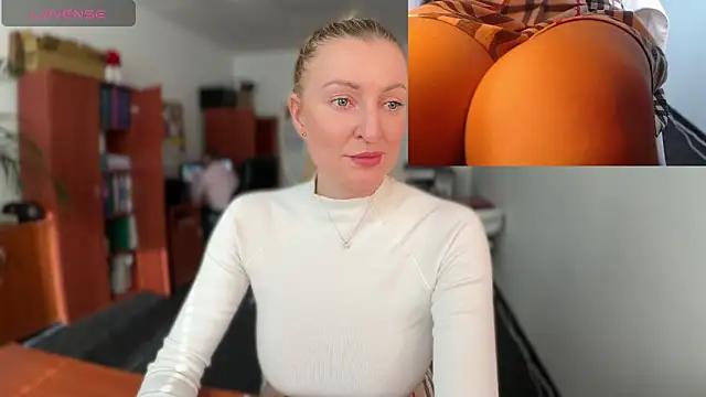 Watch the ultimate hypnotic adult live sex cam experience with our shaved page. With so many shaved hosts select from, you're sure to find the right match for your wishes.
