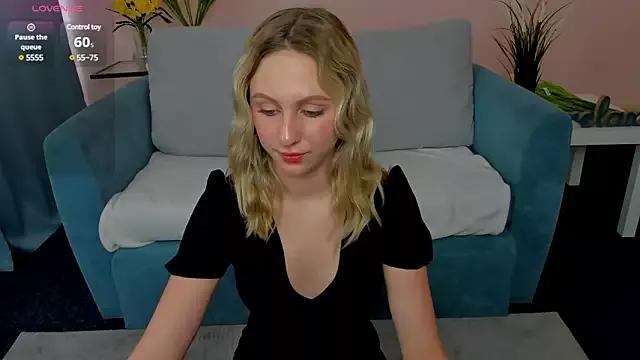 Lia_Bloom_ from StripChat is Freechat