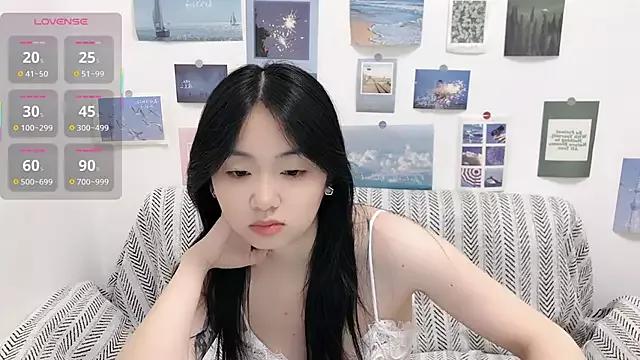 LiLiYbaby from StripChat is Freechat