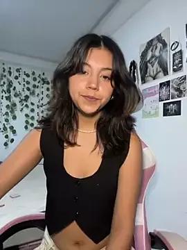 Photos of LiLy_kIndly from StripChat is Freechat
