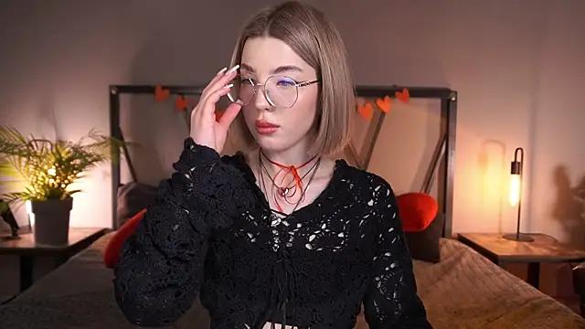 Girls: Stay up-to-date with the new immersive cumshows range and check-out the cutest escorts exhibit their wet clitoris and sweet physiques as they strip off and climax.