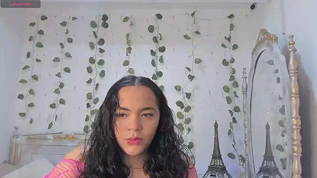 liney_evans_1 from StripChat is Freechat