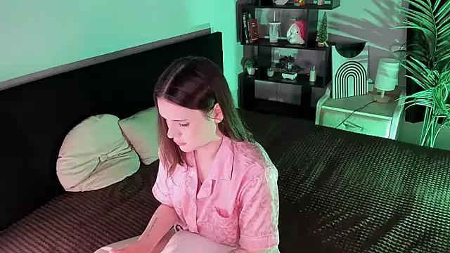 Girls: Stay up-to-date with the new immersive cumshows range and check-out the cutest escorts exhibit their wet clitoris and sweet physiques as they strip off and climax.