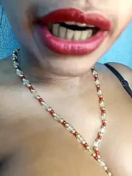 Photos of Lovelyrani1 from StripChat is Freechat