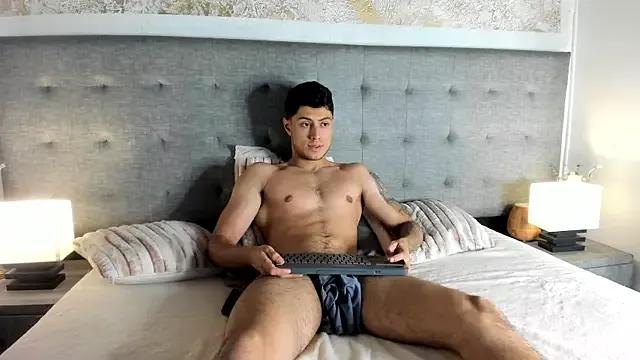 LucasMartinez_ from StripChat is Freechat