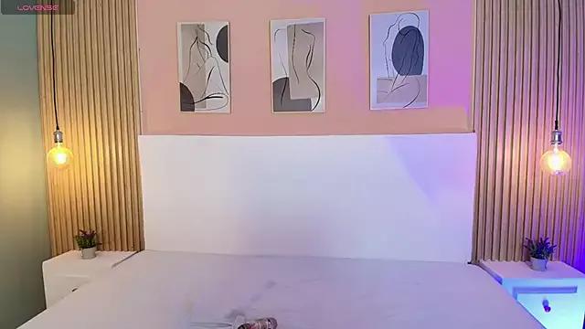 Girls: Stay up-to-date with the new immersive cumshows range and check-out the cutest escorts exhibit their wet clitoris and sweet physiques as they strip off and climax.