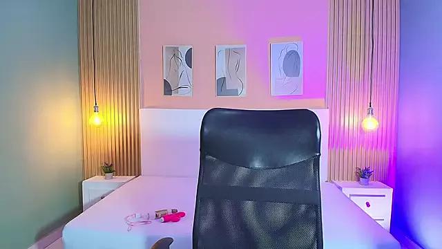 Girls: Stay up-to-date with the new immersive cumshows range and check-out the cutest escorts exhibit their wet clitoris and sweet physiques as they strip off and climax.