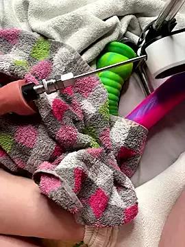 Get enchanted by the vitality and moves of our squirting, brunette and solo webcams. With their steamy costumes and masturbating shows, our gay-couples and nonude cam models are a sight to behold.