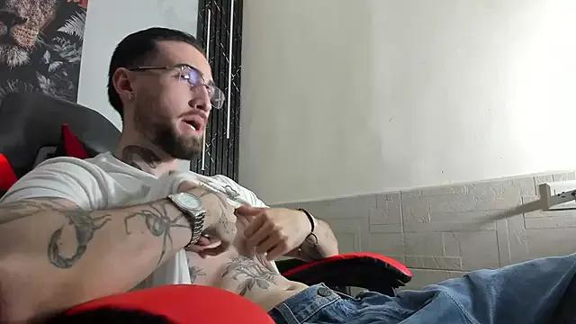 Luke_davis01 from StripChat is Freechat
