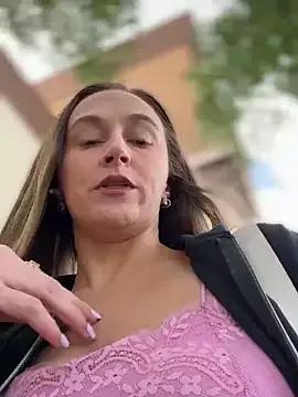 lunagirl13 from StripChat is Freechat