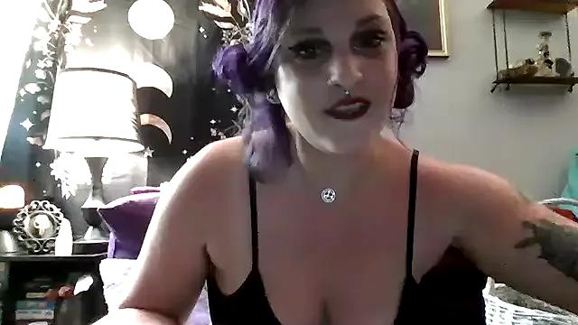 Girls: Stay up-to-date with the new immersive cumshows range and check-out the cutest escorts exhibit their wet clitoris and sweet physiques as they strip off and climax.