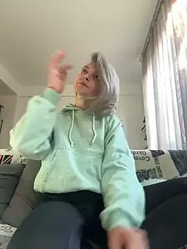 LunaMorgan from StripChat is Freechat