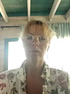 LunaNatural from StripChat is Freechat
