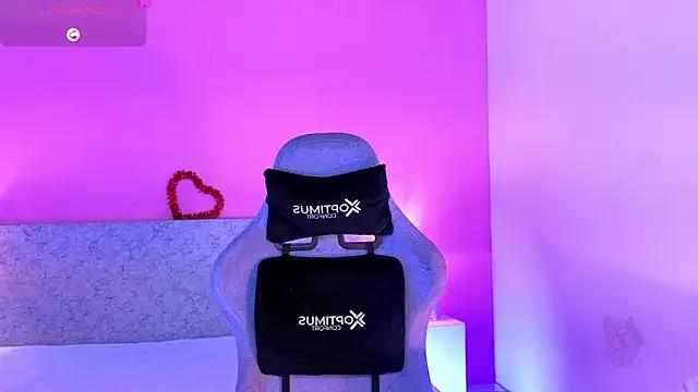 Girls: Stay up-to-date with the new immersive cumshows range and check-out the cutest escorts exhibit their wet clitoris and sweet physiques as they strip off and climax.
