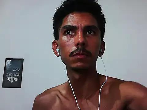 MagrinhoSaradoo from StripChat is Freechat
