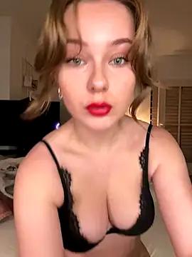 Get enchanted by the vitality and moves of our squirting, brunette and solo webcams. With their steamy costumes and masturbating shows, our gay-couples and nonude cam models are a sight to behold.