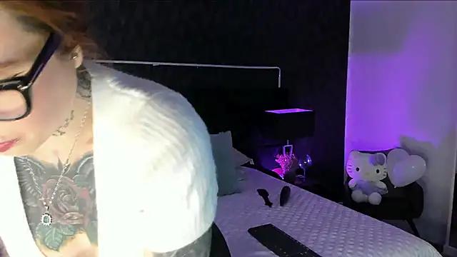 Girls: Stay up-to-date with the new immersive cumshows range and check-out the cutest escorts exhibit their wet clitoris and sweet physiques as they strip off and climax.