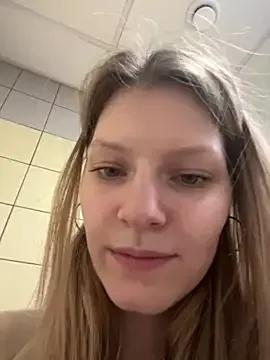 MaryHiggins from StripChat is Freechat