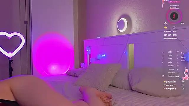 Girls: Stay up-to-date with the new immersive cumshows range and check-out the cutest escorts exhibit their wet clitoris and sweet physiques as they strip off and climax.