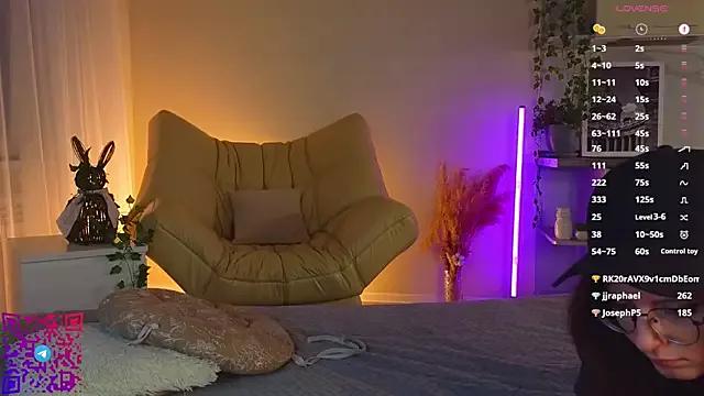 Girls: Stay up-to-date with the new immersive cumshows range and check-out the cutest escorts exhibit their wet clitoris and sweet physiques as they strip off and climax.