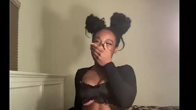 maskedgirl5005 from StripChat is Freechat