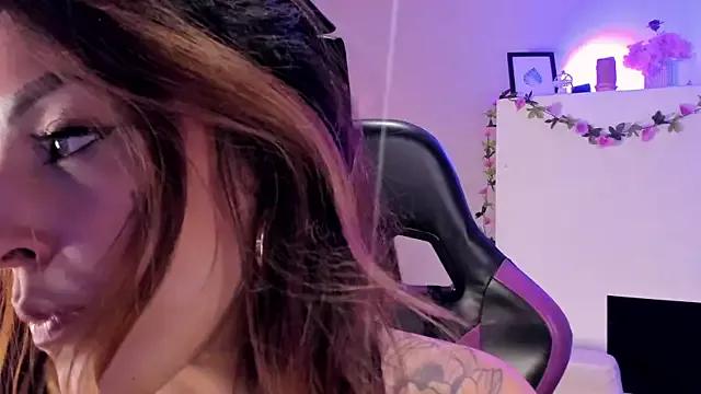 Girls: Stay up-to-date with the new immersive cumshows range and check-out the cutest escorts exhibit their wet clitoris and sweet physiques as they strip off and climax.