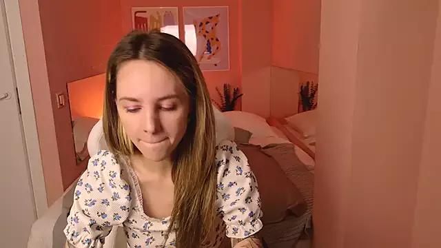 Photos of MiaGraham1 from StripChat is Freechat