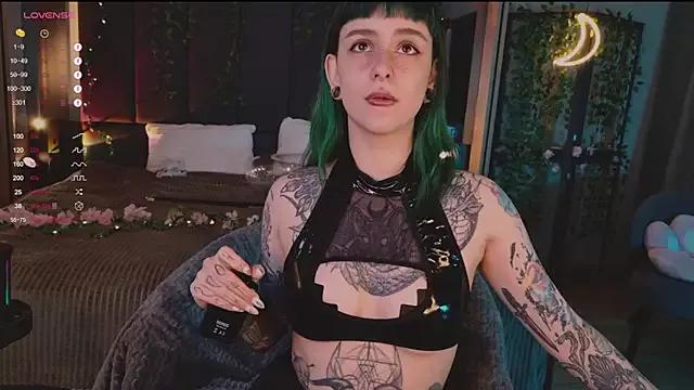 Girls: Stay up-to-date with the new immersive cumshows range and check-out the cutest escorts exhibit their wet clitoris and sweet physiques as they strip off and climax.