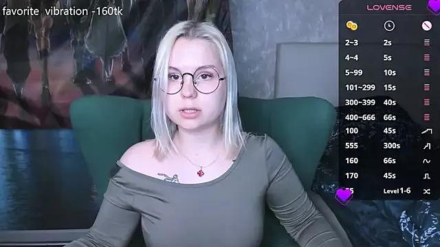 Girls: Stay up-to-date with the new immersive cumshows range and check-out the cutest escorts exhibit their wet clitoris and sweet physiques as they strip off and climax.