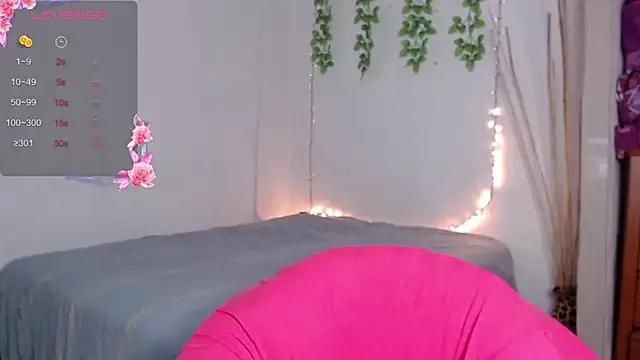 Girls: Stay up-to-date with the new immersive cumshows range and check-out the cutest escorts exhibit their wet clitoris and sweet physiques as they strip off and climax.