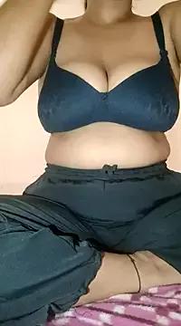 MONAALIZAA from StripChat is Freechat