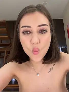 Get enchanted by the vitality and moves of our squirting, brunette and solo webcams. With their steamy costumes and masturbating shows, our gay-couples and nonude cam models are a sight to behold.