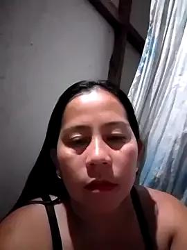 naughty_kween from StripChat is Freechat