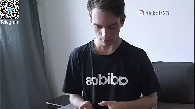 Photos of nickdtr from StripChat is Freechat