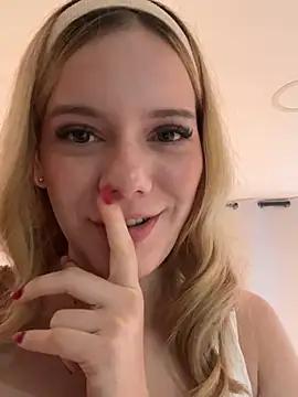 Girls ecstasy: Improve your chatting skills with these steamy streamers, and dive into the immersive world of exposed attraction.
