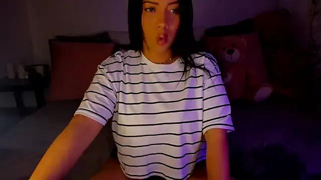 Girls: Stay up-to-date with the new immersive cumshows range and check-out the cutest escorts exhibit their wet clitoris and sweet physiques as they strip off and climax.
