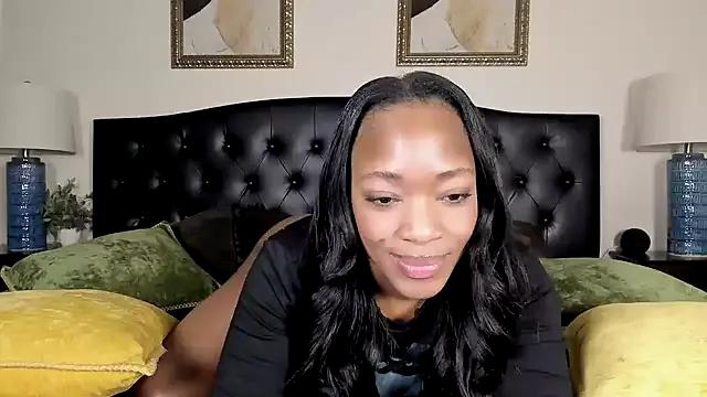 nicolesolace from StripChat is Freechat
