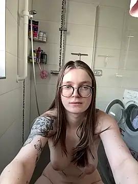 Get enchanted by the vitality and moves of our squirting, brunette and solo webcams. With their steamy costumes and masturbating shows, our gay-couples and nonude cam models are a sight to behold.