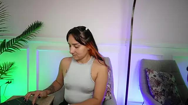NinaCollinss from StripChat is Freechat