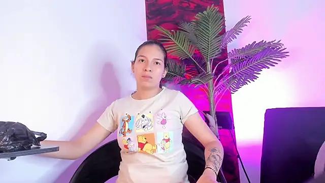 Girls: Stay up-to-date with the new immersive cumshows range and check-out the cutest escorts exhibit their wet clitoris and sweet physiques as they strip off and climax.