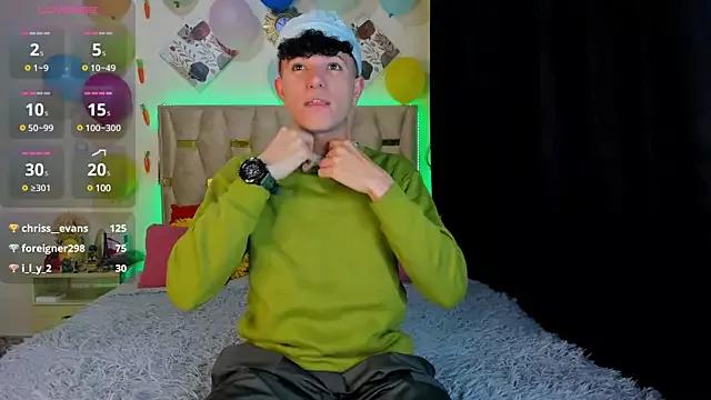 patrick_sanzz from StripChat is Freechat